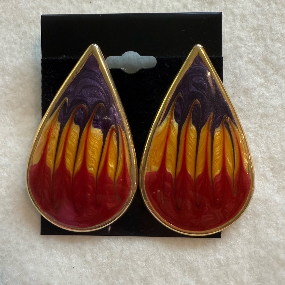 🔥 2/$8, 3/$10, 4/$12 🔥 Unique Vintage Enameled colorful teardrop earrings